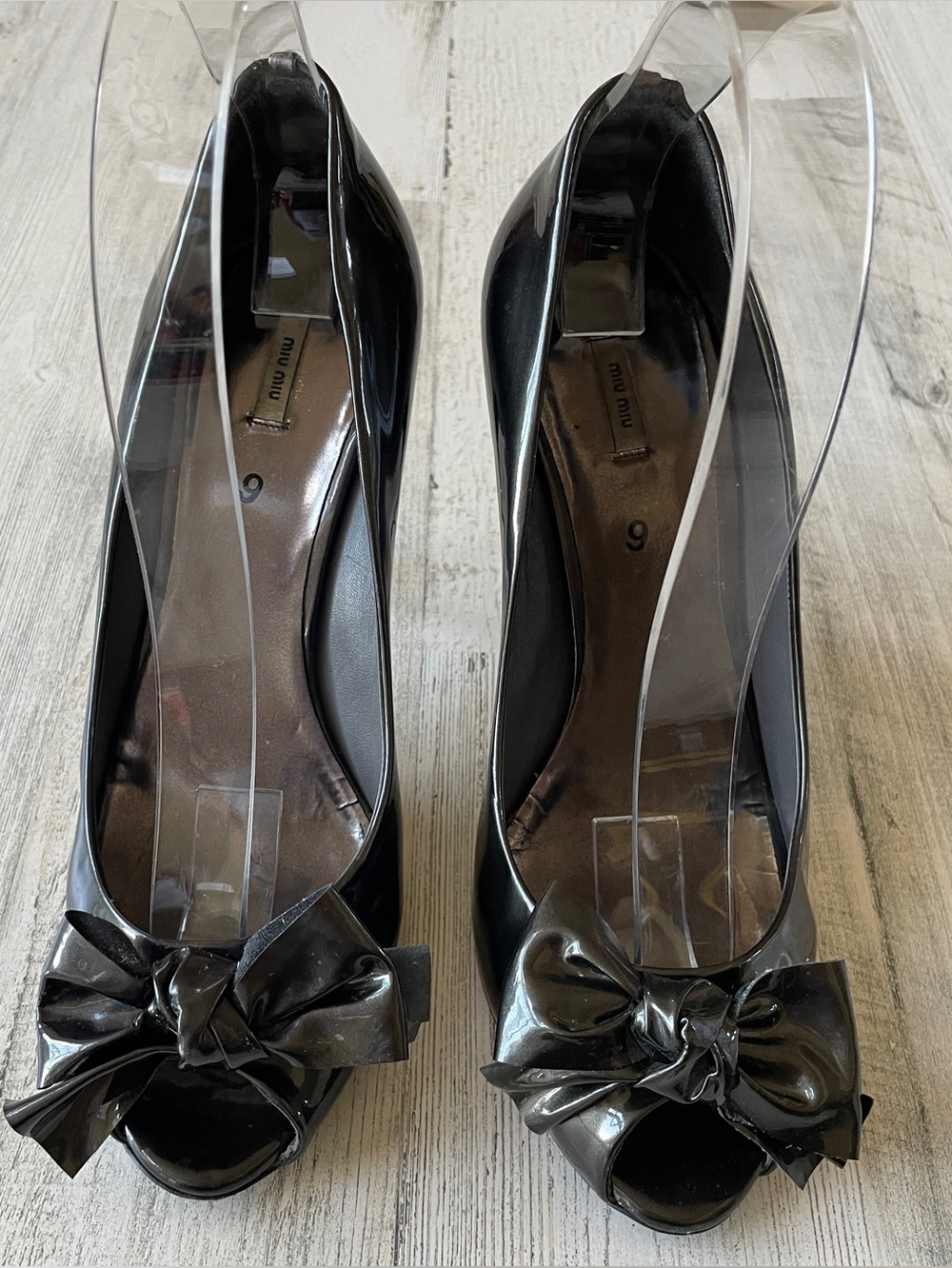 Miu Miu Black Patent Peep-Toe Bow Heels Cool Silver Heel Detail SZ EU 39 & US 9